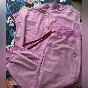 DUSK FIGS Rafaela Scrub Top & Zamora Joggers